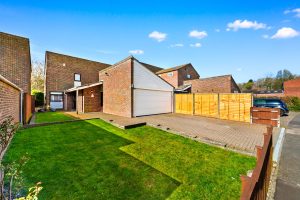 Denham Close, Milton Keynes