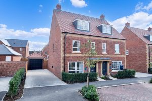 Blind pond Lane, Milton keynes