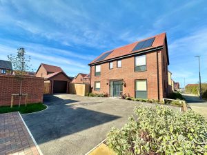 Retinta Grove, Milton Keynes