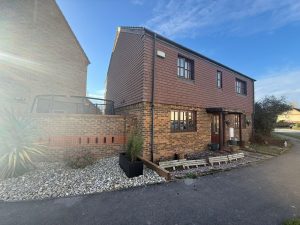 Goldhawk Road, Milton Keynes