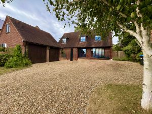 Higham Cross Road, Hanslope, MK19