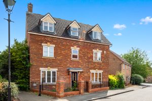 Hillbeck Grove, Middleton, MK10