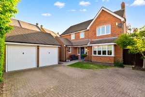 Tiverton Crescent, Kingsmead, MK4