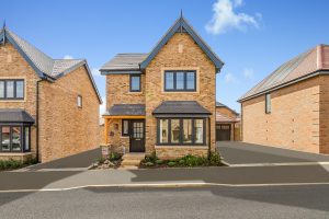 Russell Road, Toddington, LU5