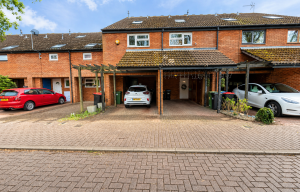 Magdalen Close, Stony Stratford, MK11