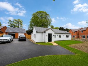 Thorn Road, Houghton Regis, LU5