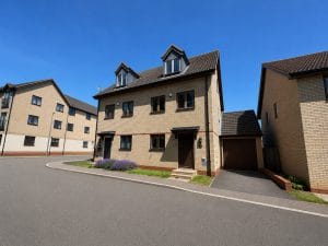Corris Court, Broughton, MK10