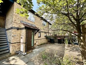 Huckleberry Close, Walnut Tree, MK7