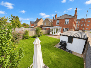 North Gate, Bletchley, MK2