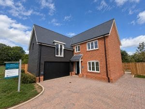 Plot 35, The Hawkenbury, Station road, Bow Brickhill, Milton Keynes, MK17 9JU