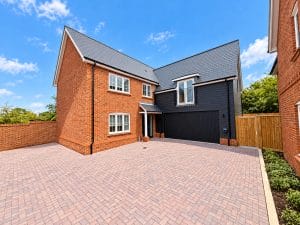 Station Road, Bow Brickhill, MK17
