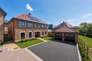 Russell Road, Toddington, LU5