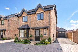 Russell Road, Toddington, LU5